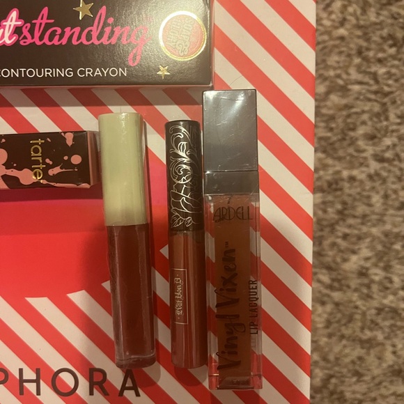 Lip Makeup Bundle - Picture 2 of 4